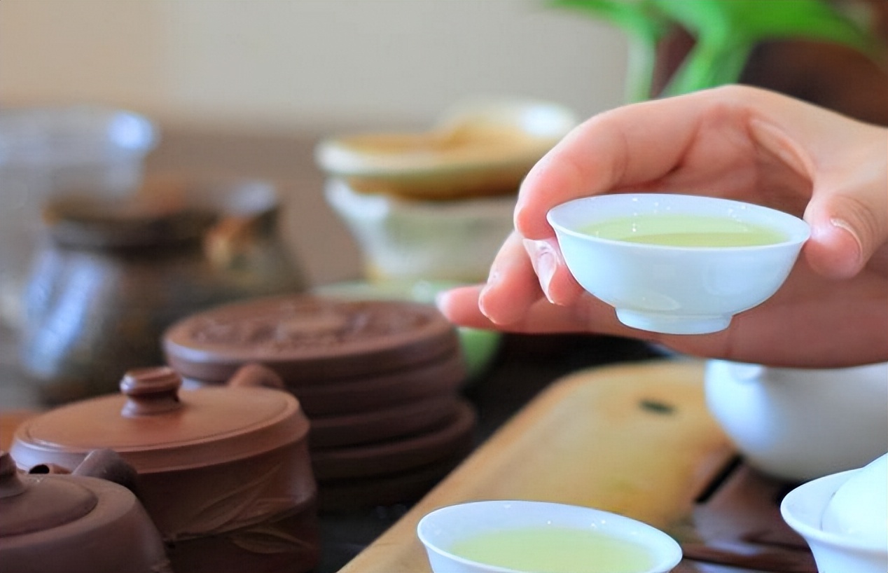 喝茶对心脏有好处还是坏处,茶叶和绿茶哪个对心脏好