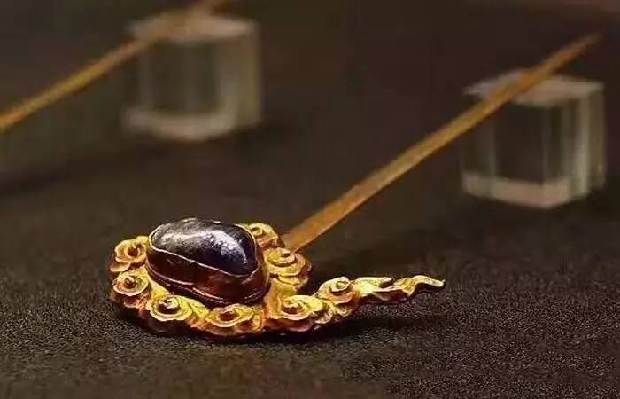 结婚三金一套真一套假,结婚三金没超过一万