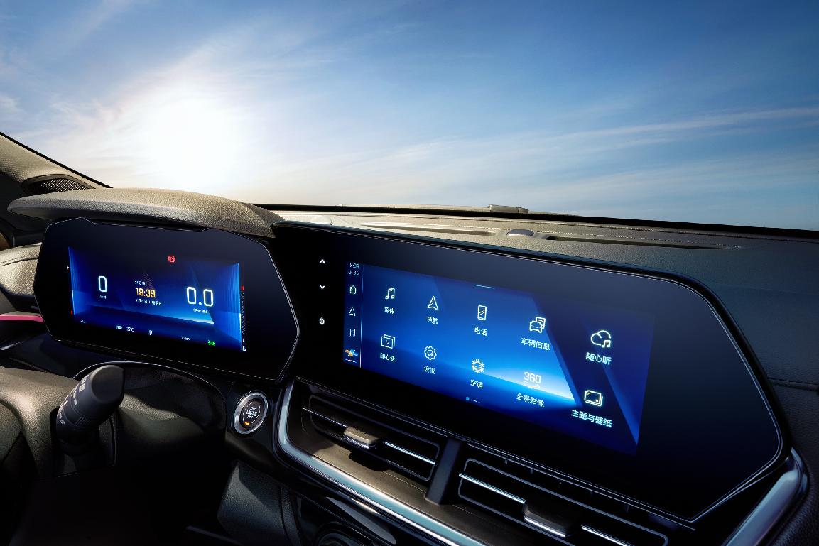 小黄蜂星迈罗油耗,suv版大黄蜂雪佛兰科迈罗正式上市