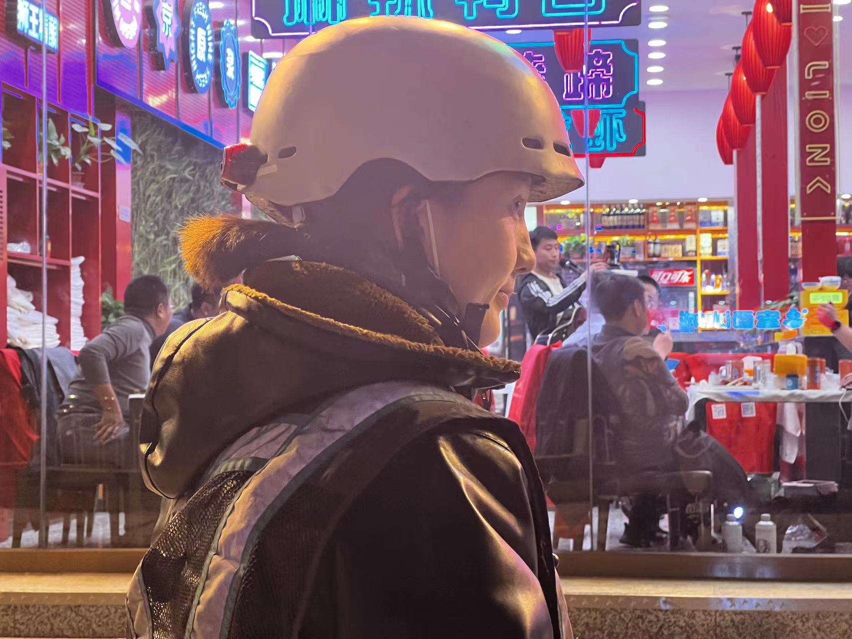 夜晚开车代驾,开车夜晚代驾