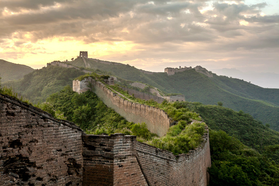 万里长城慕田峪图片,万里长城最精华的部分金山岭