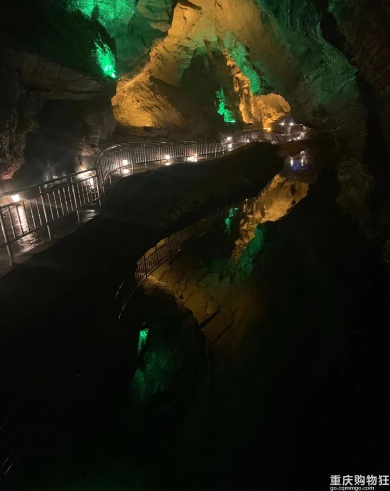 恒温18度避暑好去处,恒温18度地下溶洞