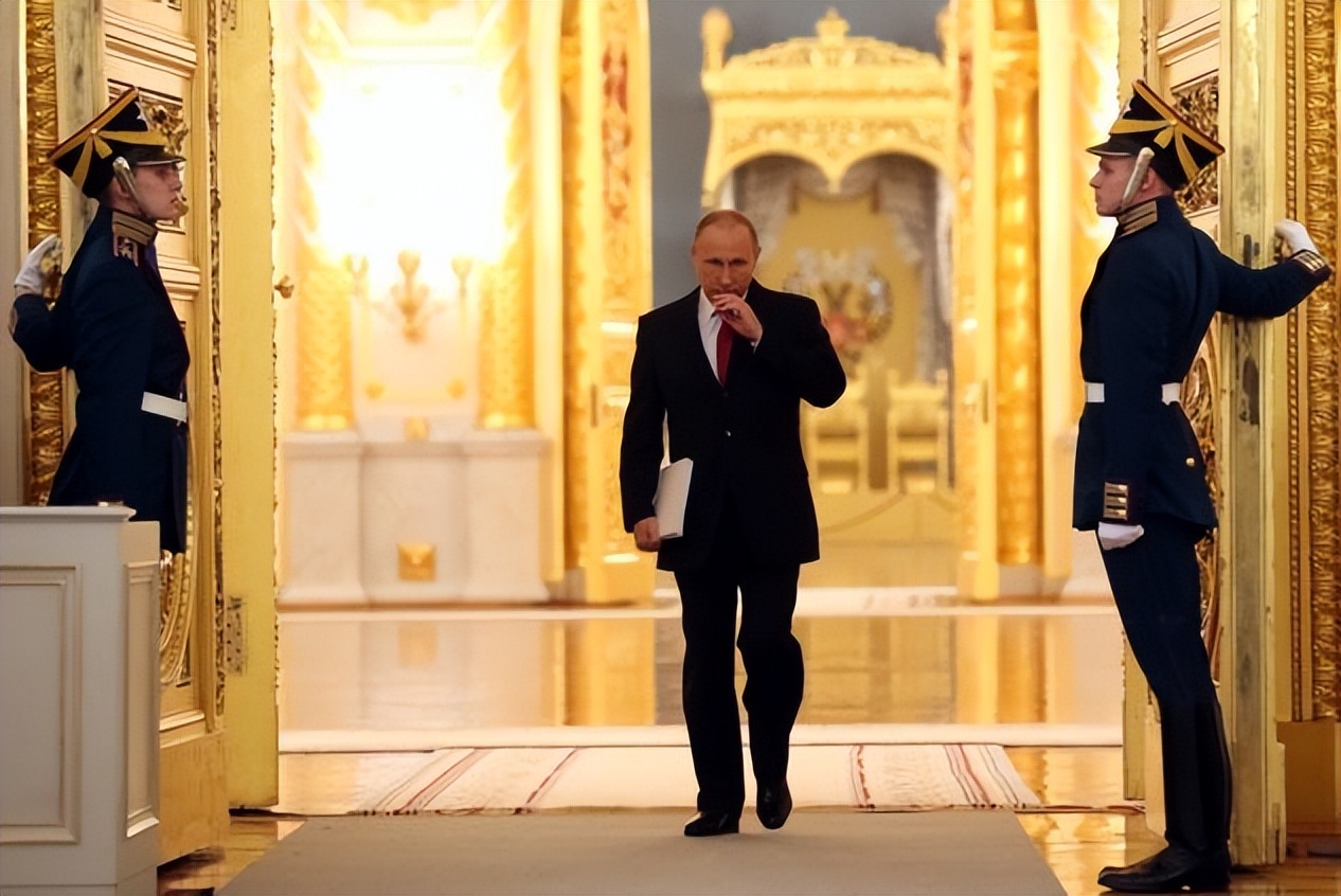 普京个人收入来源,普京每月收入多少