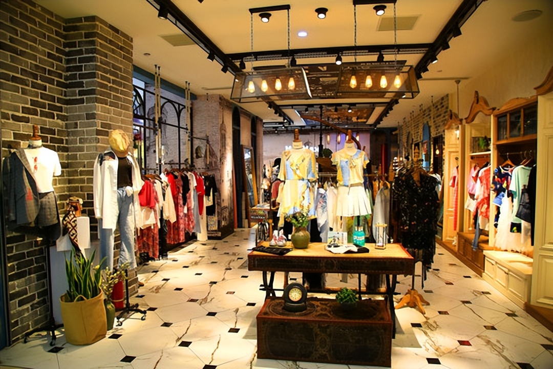 90后的我15岁背井离乡出门打工,90后的我孤身一人在上海创业