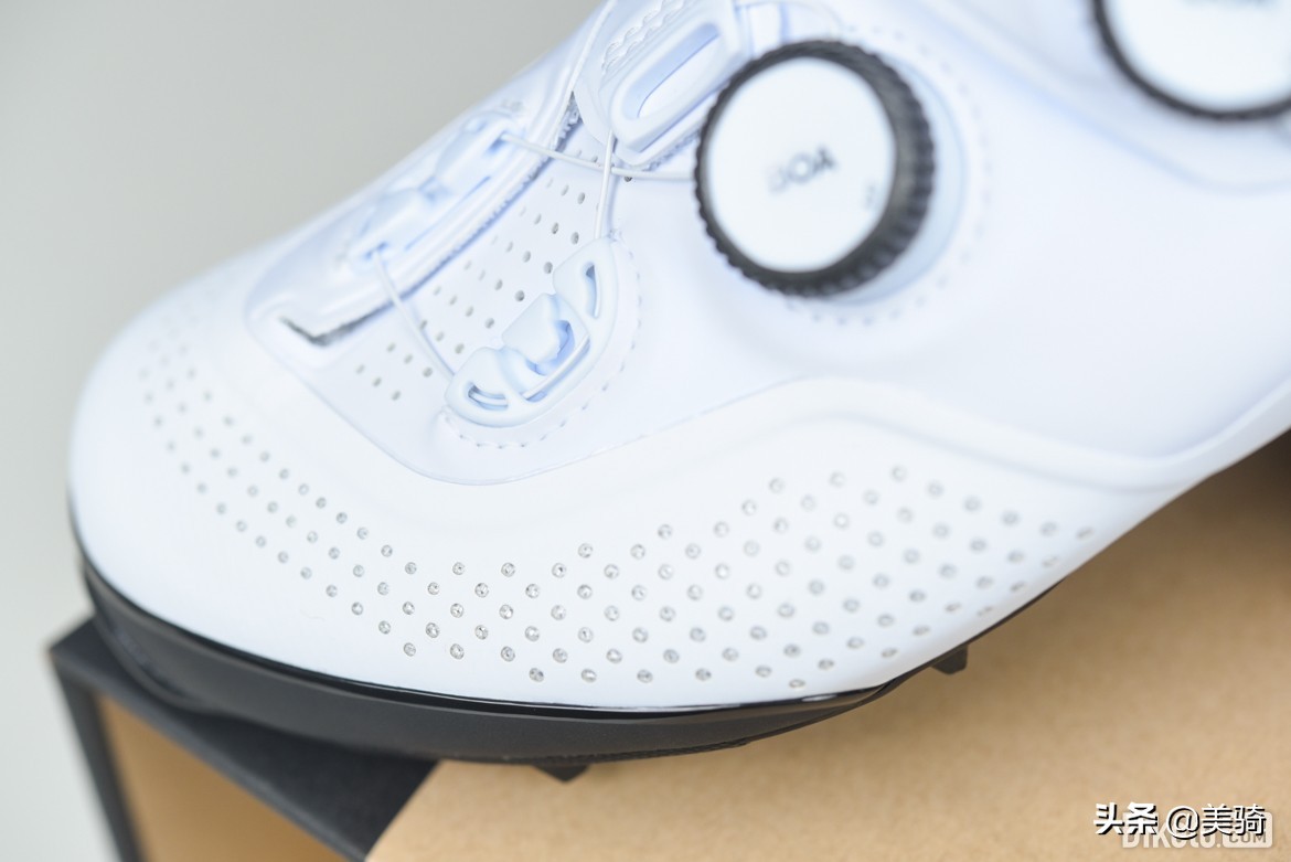 更像RC9了?超轻旗舰山地锁鞋S-PhyreXC902快速开箱