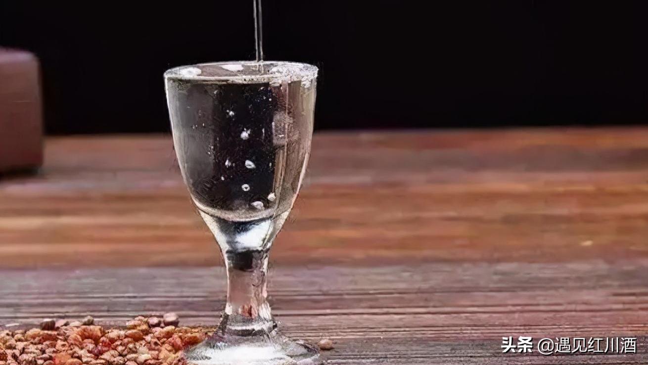 酱香型白酒怎样降低度数,喝白酒怎么不醉的技巧