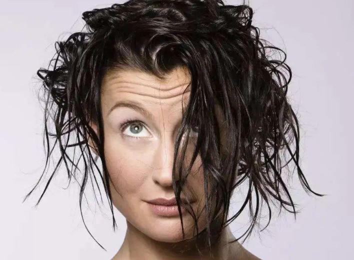 女子坚持硫磺皂洗头,硫磺皂洗头半年