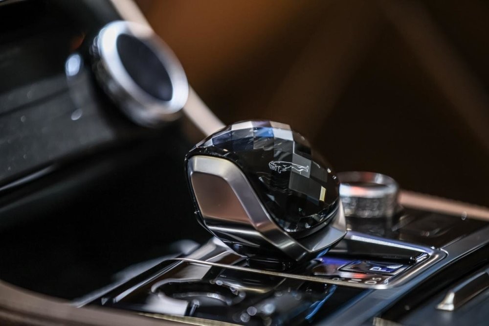 2021款捷豹xflp250加速实测,捷豹xfl200p和250p动力区别