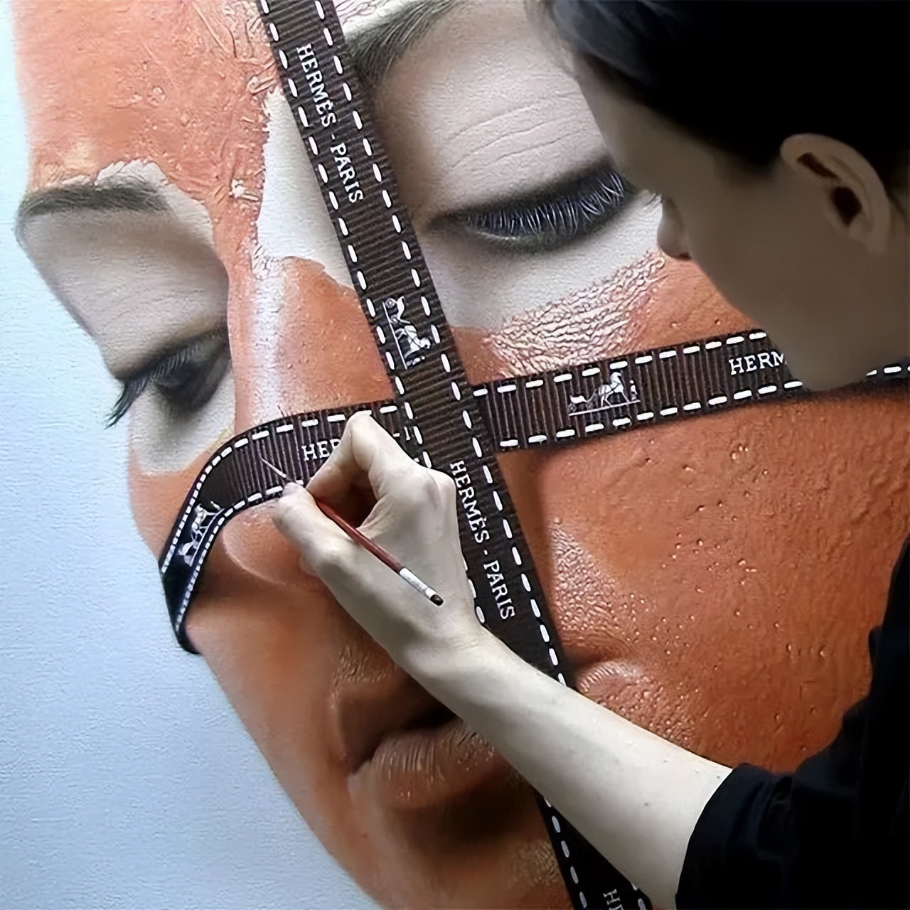 美女画家挑战冷军，画少女人体，放大10倍看细节让网友不淡定