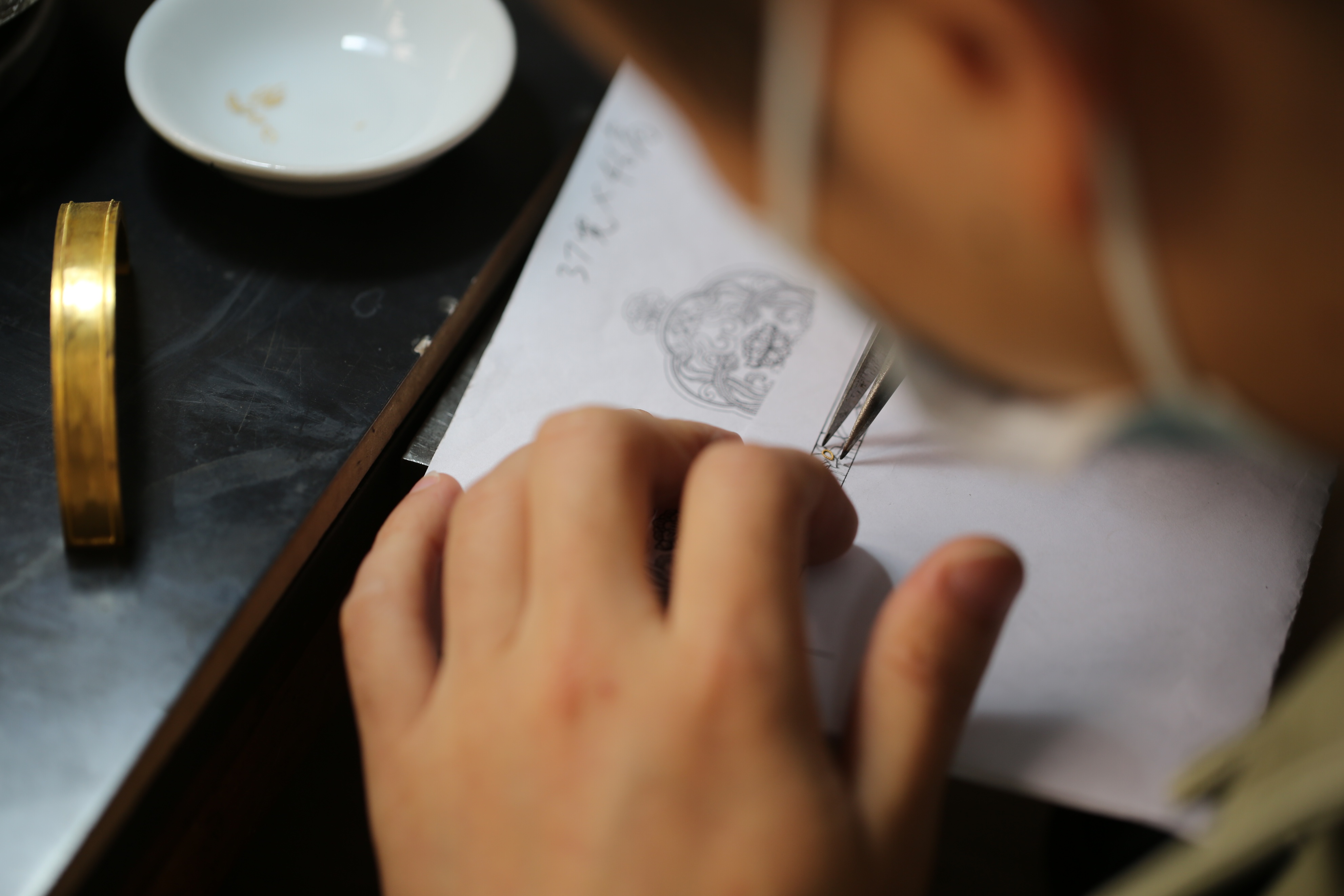 诠释古法黄金的高贵神韵,顶级黄金艺术