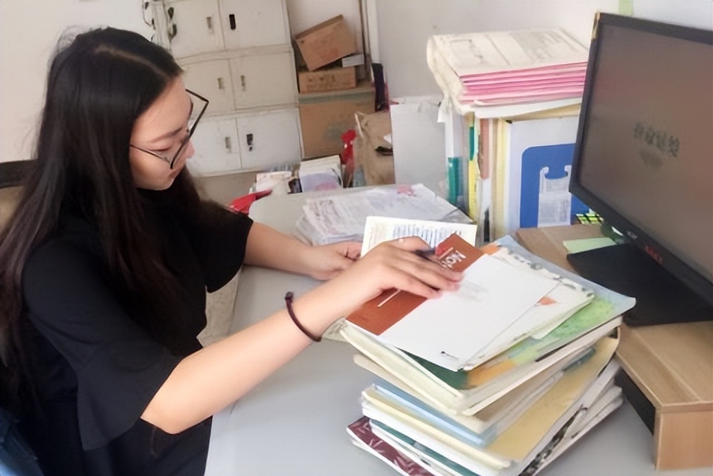 教师职称评定标准最新规定,教师职称评定条件及流程最近