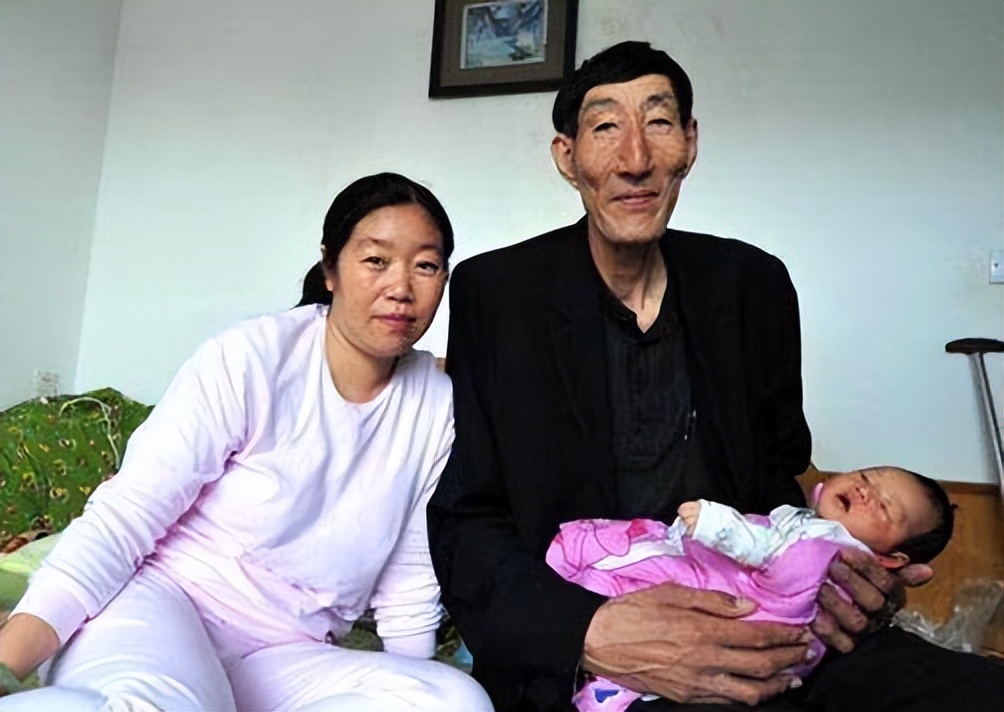 巨人鲍喜顺老婆身高,巨人鲍喜顺的妻子儿子现在有多高