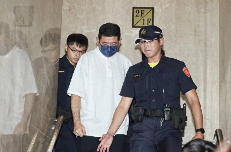 性侵案前因后果,披露性侵案细节