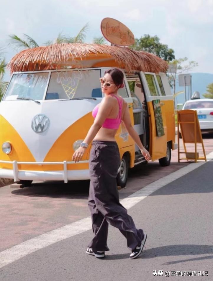 瑜伽服穿搭网红,瑜伽服潮搭