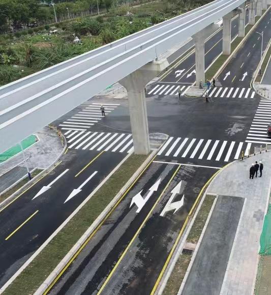 阳台全部打通连客厅,全打通户型