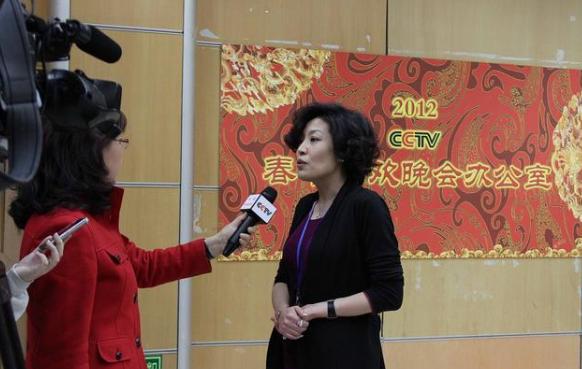 哈文悼念李咏完整版,李咏离开已经两年哈文过得还好吗