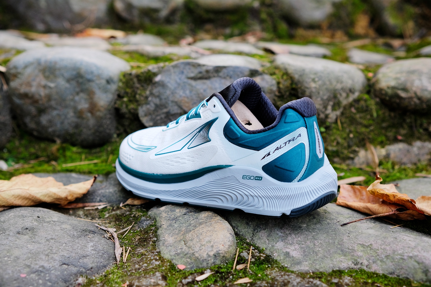 2023超强推进力跑鞋,奥创paradigm跑鞋评测