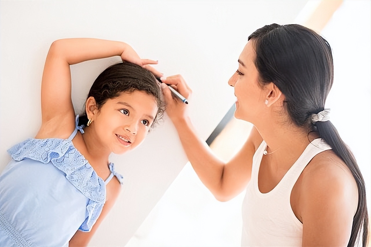 孩子身高“稳如泰山”,急坏家长,儿科医生结合案例分享5点方法