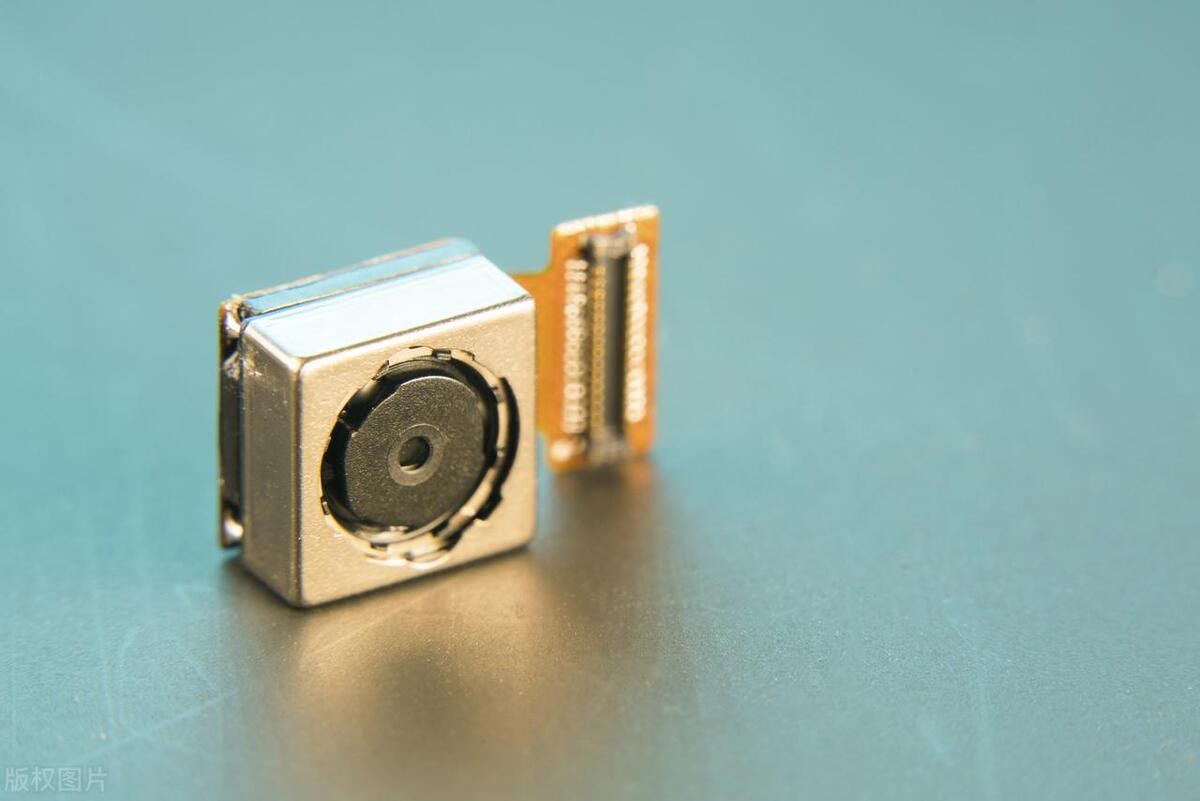 索尼最新的手机摄像头传感器,各大旗舰手机摄像头传感器对比