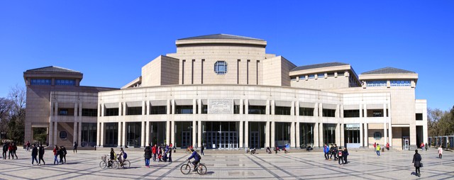 北大高材生40天狂赚一个亿,上节目被质疑履历造假,他是如何应对