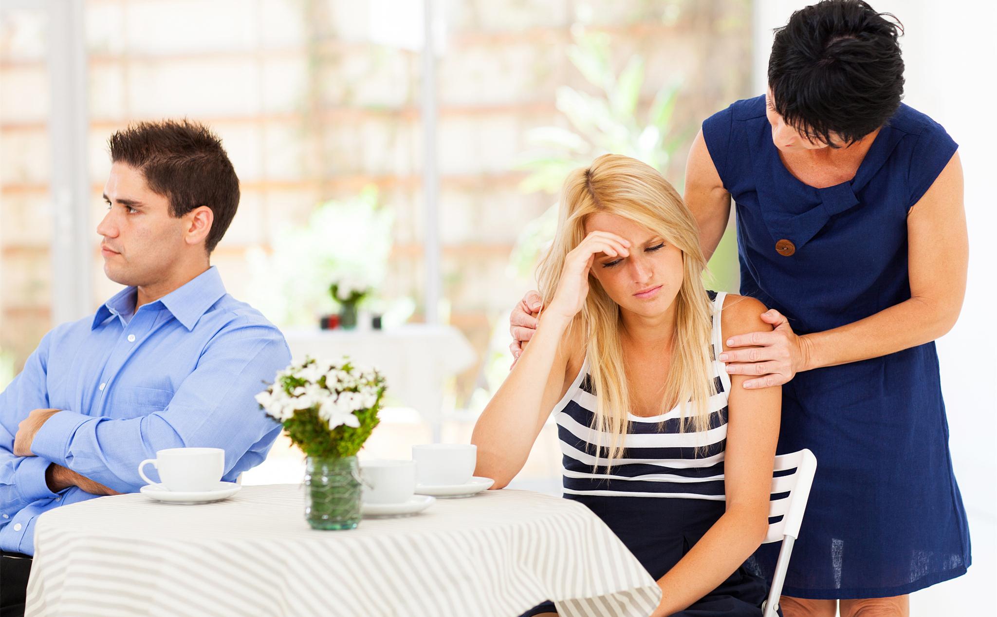 小姨子太调皮捣乱,老婆出差不在家自己在家好无聊