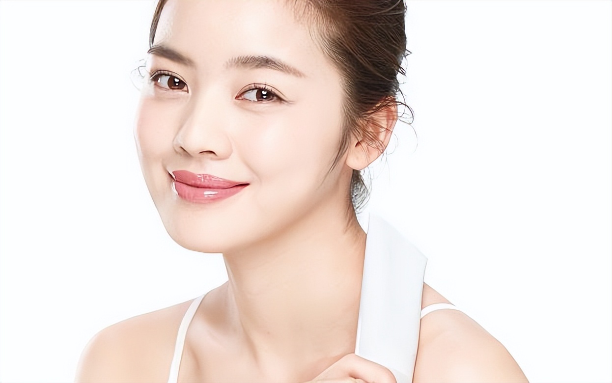 滋养精华液的正确用法,传明酸精华液的正确用法