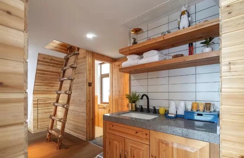 小精灵同款树屋绝了!遛娃的秘密基地,诗境家园里的度假圣地