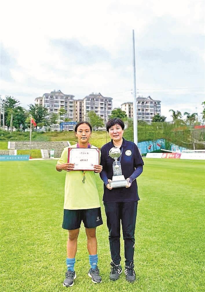 海南琼中女足u15,深圳宝安女足u15