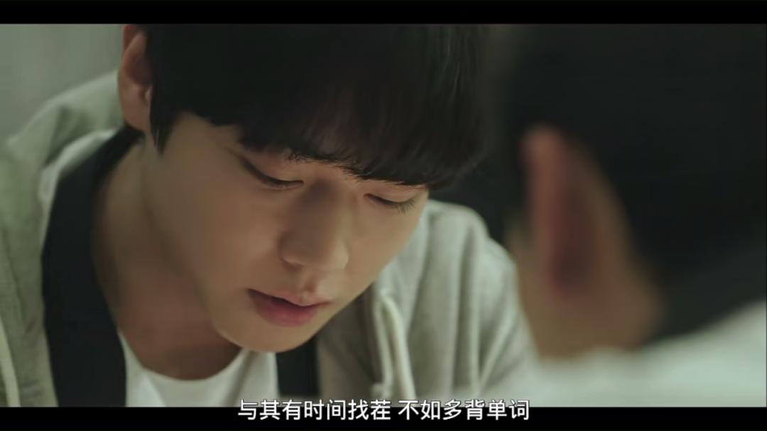 这未成年丑闻，怎么就封杀不掉？