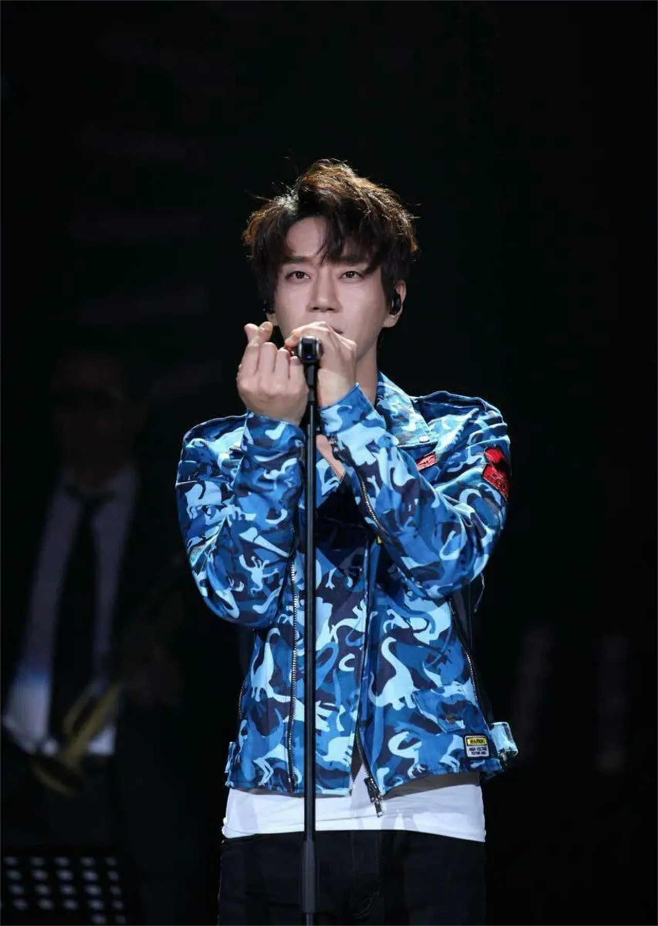 韩国明星回国捞金 (在中国捞金的韩国艺人)