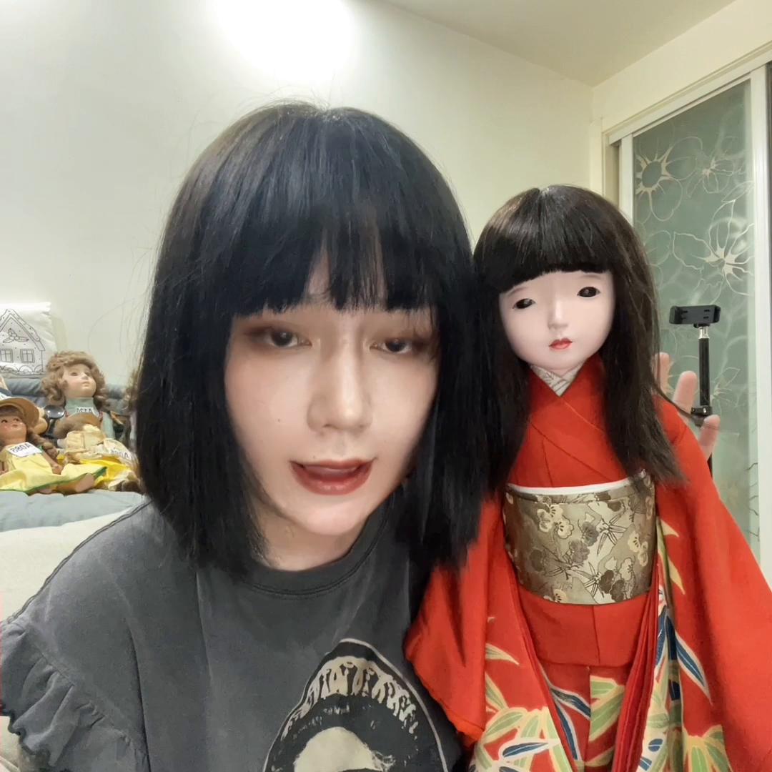 这是一只废话很多的开箱视频,包括了这只娃娃我所有知道的...