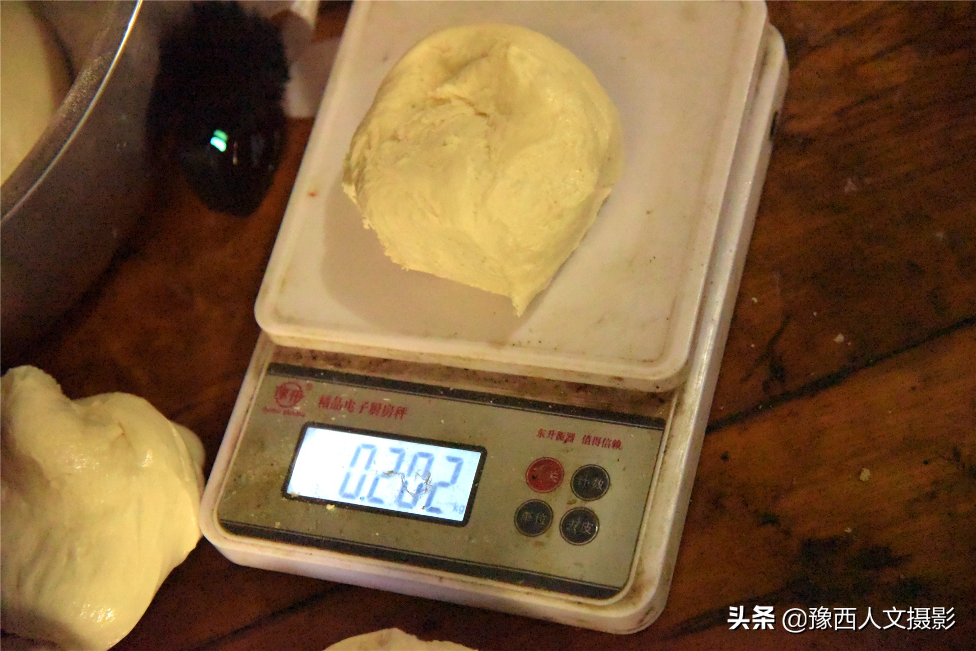 老酵母一直发不起来,什么干酵母发面不发酸