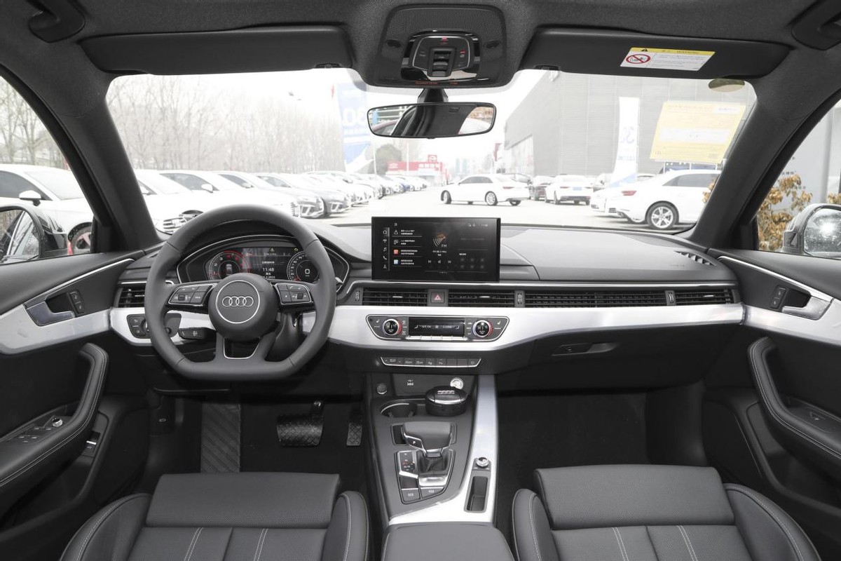 第九代2019款奥迪a4l,轴距近2.7米