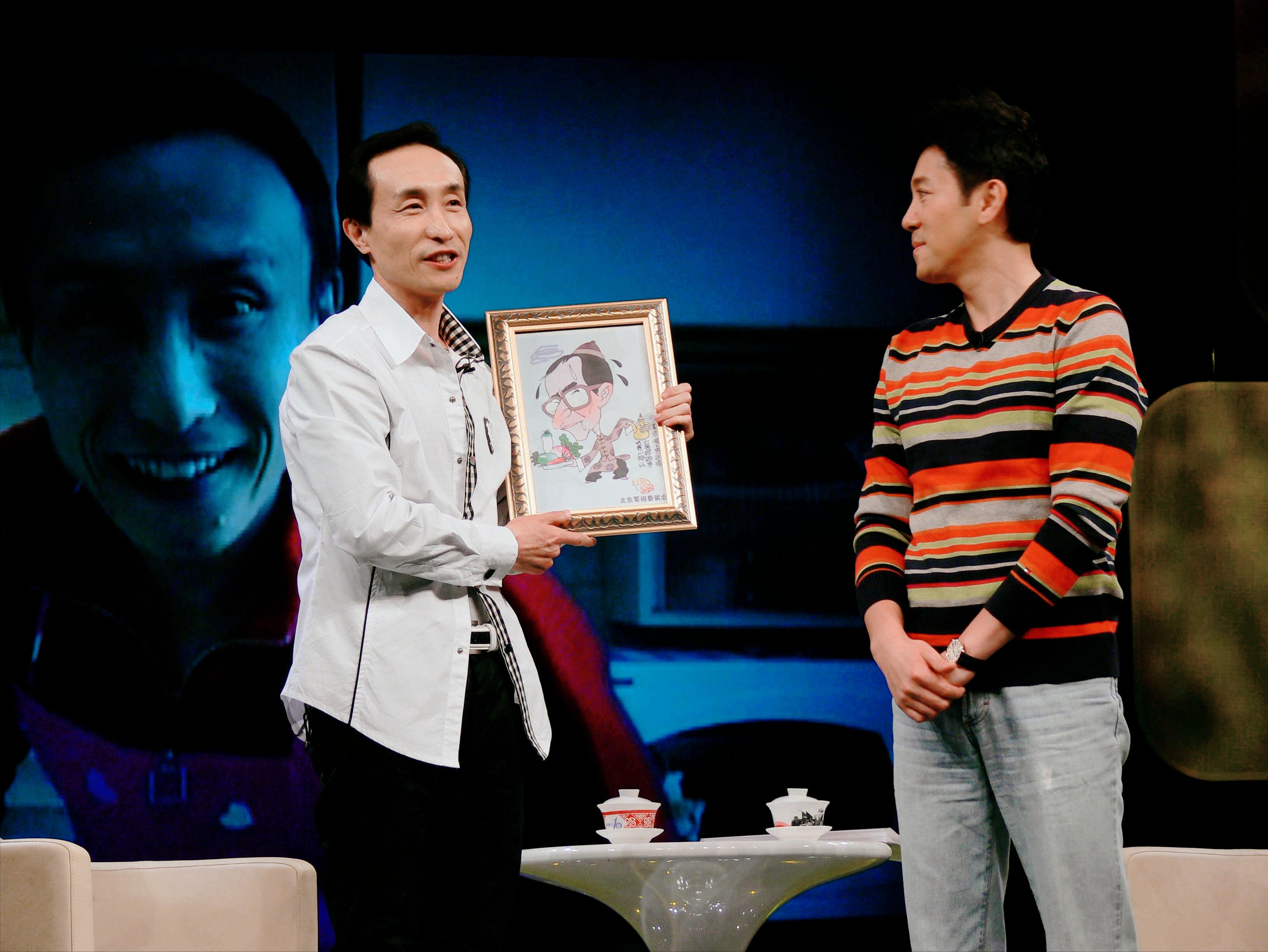 董路批评巩汉林直播,董路巩汉林直播回放