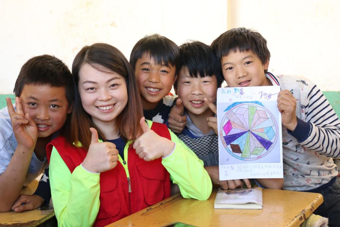 云南宝妈带娃开车,云南宝妈带孩子的视频