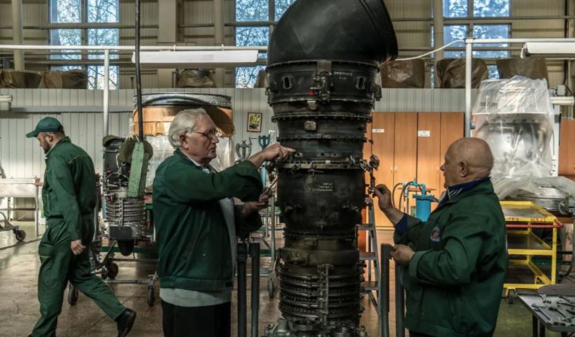 俄乌冲突谁受损谁受益 (俄乌冲突俄方事先是否知情)