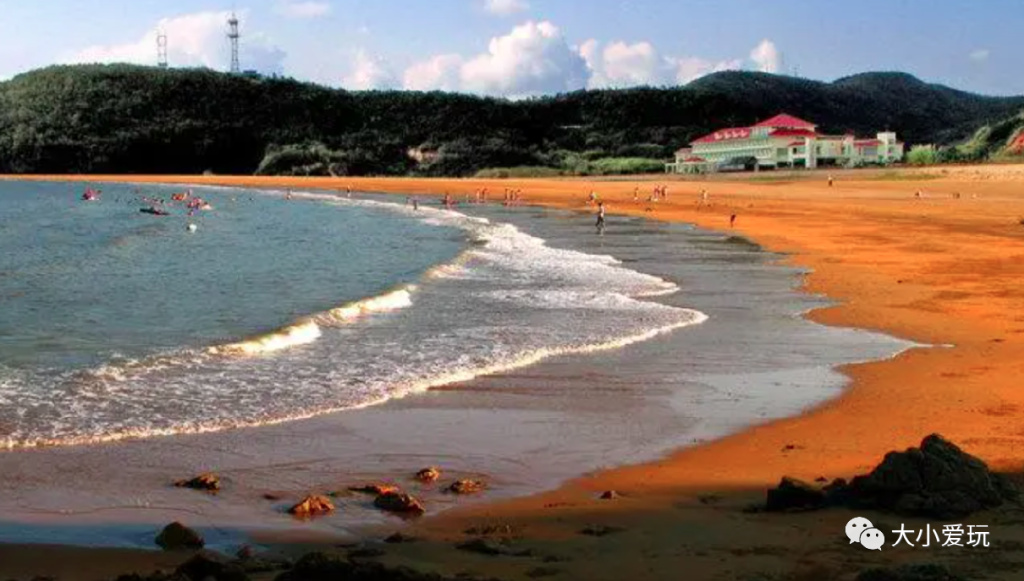 这座颜值逆天的“千岛之城”坐拥金沙白浪，还有机会偶遇荧光海哦