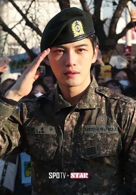 韩国第一神颜裴智秀,韩国第一神颜裴秀智