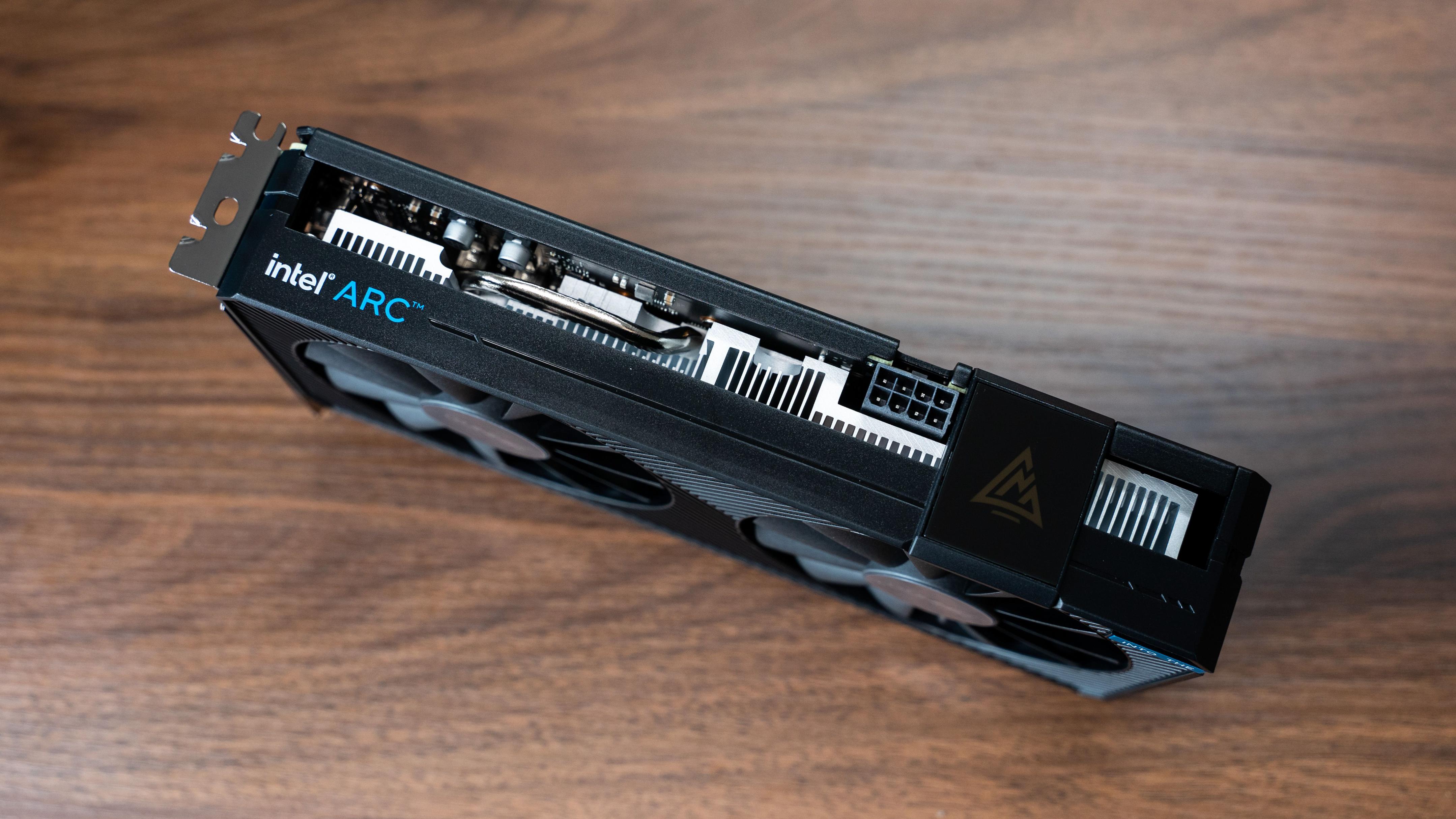 蓝戟intela380可以装b460i主板吗,英特尔a380相当于什么显卡