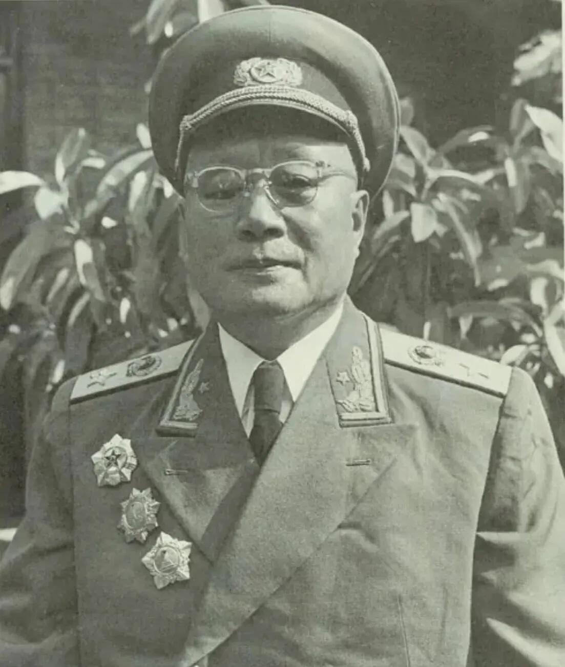 1955年南京军事学院学员授衔,南京军事学院讲课的国民党将领