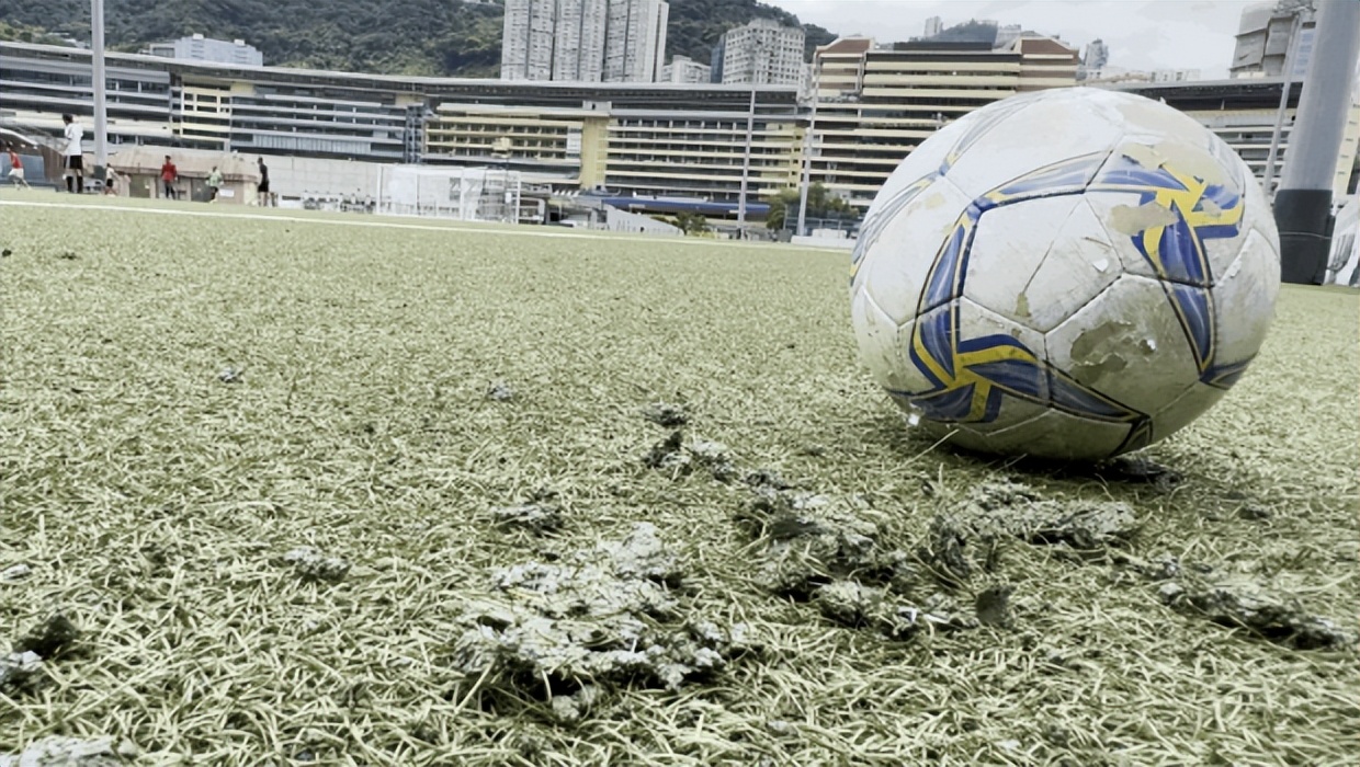 去踢球带什么包,去踢球带啥