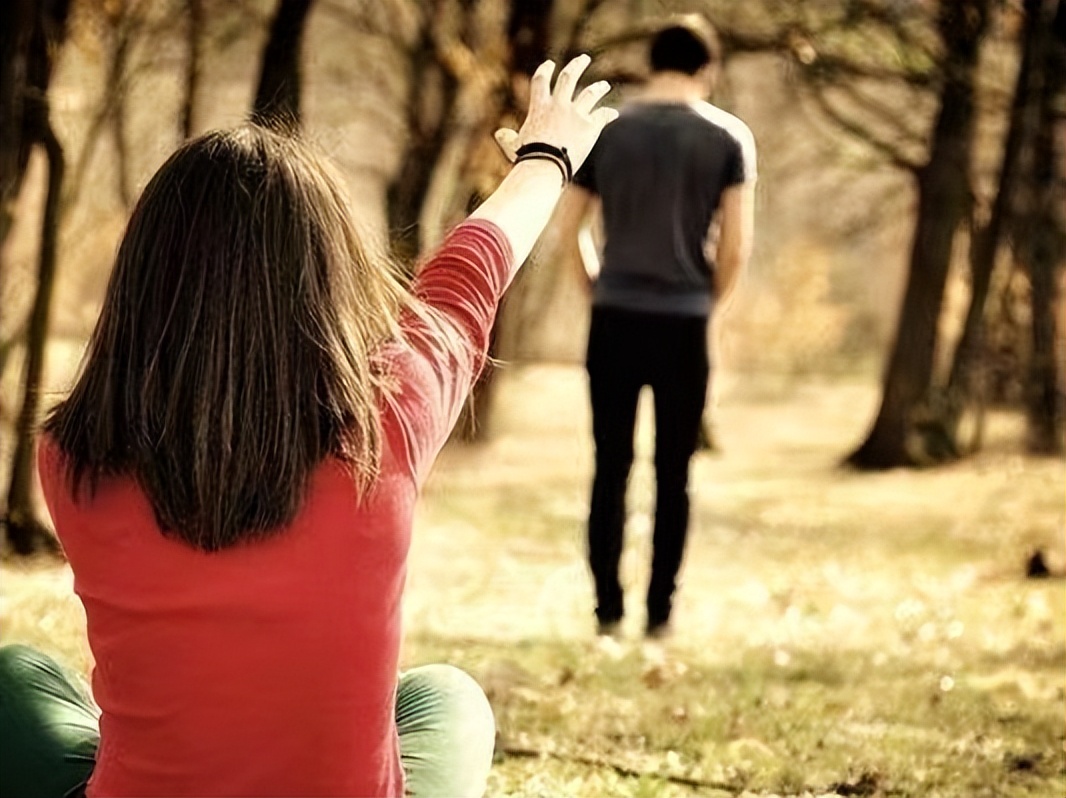 第2集爱情逝去已成殇黄泉路上共一趟男友无法支付爱情一刀了情仇