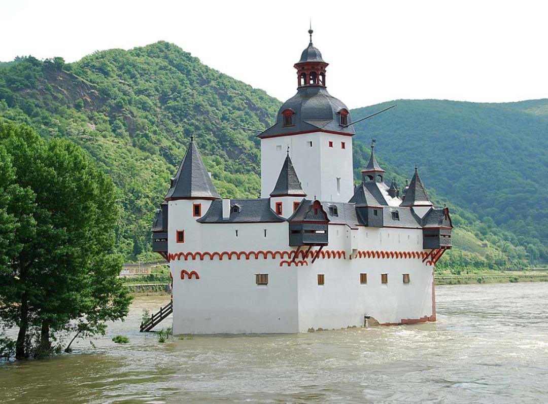 萃取莱茵河精华，亲历德式严谨，穿越德国西南的自驾