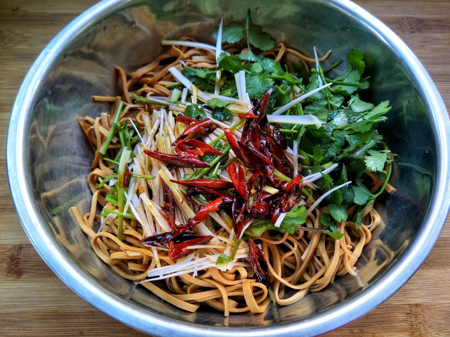 在家必学的一道小凉菜全家都爱吃,助消化凉菜