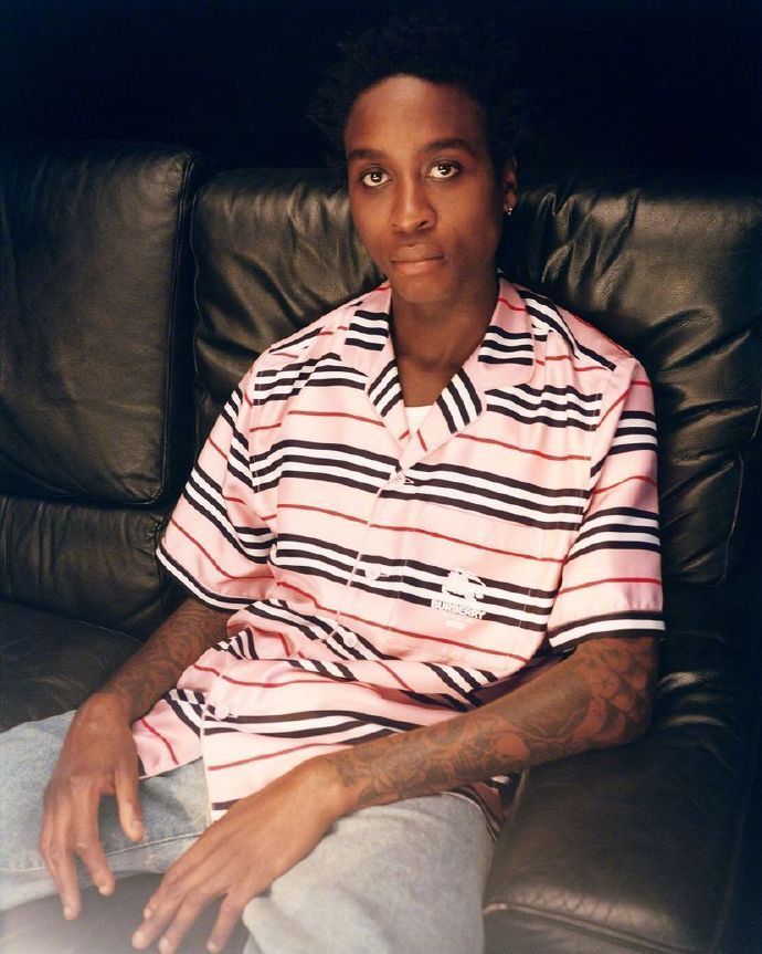 supremexburberry短袖,supremeburberry联名款