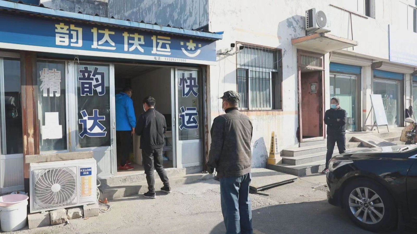 交警深入客运企业春运安全检查,交警深入辖区运输企业安全检查