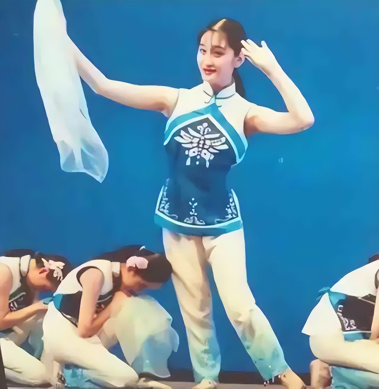 演员李小冉变化太大了吧,演员李小冉结过几次婚了