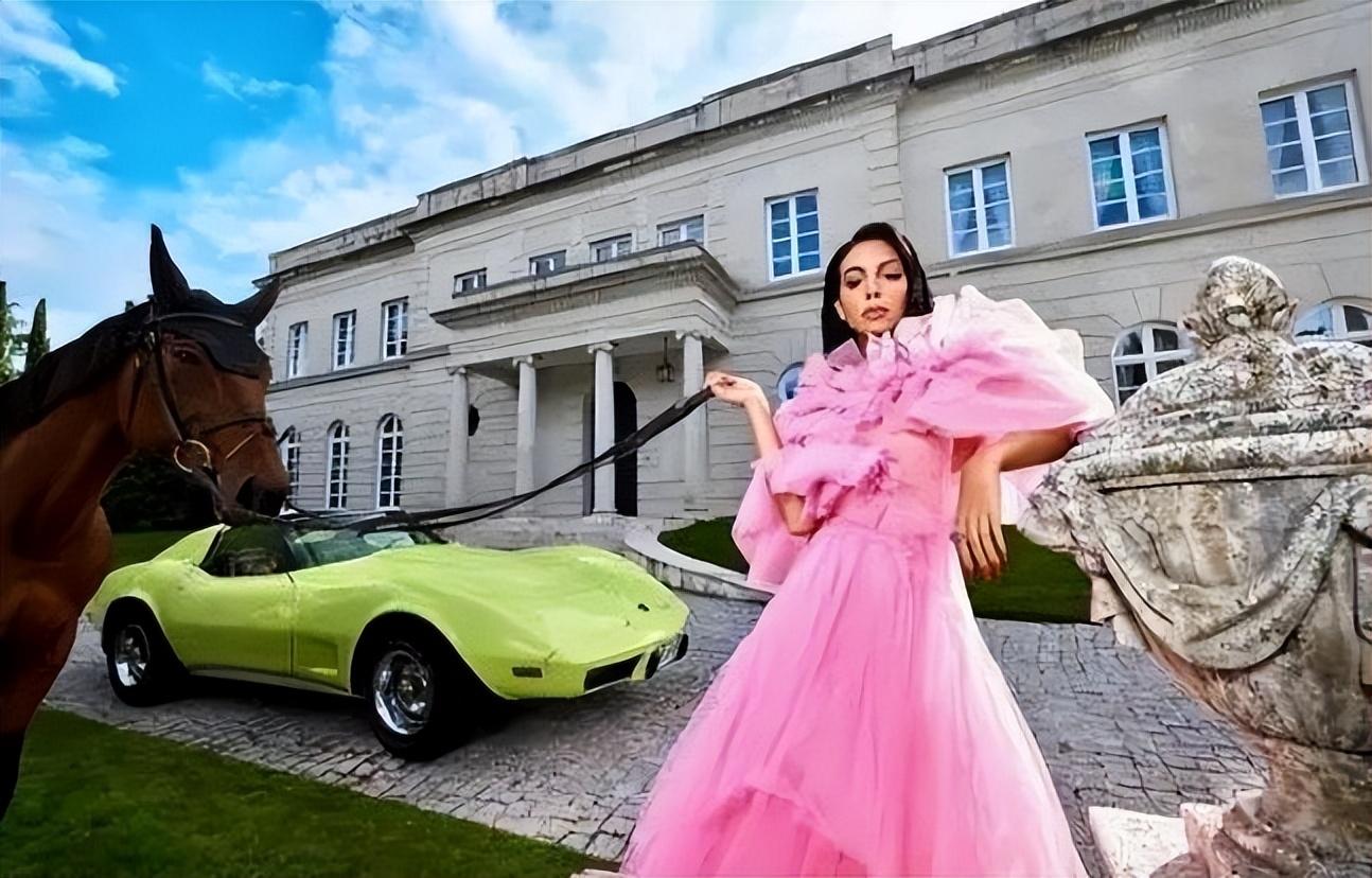 乔治娜晒c罗亲吻她脸颊照,乔治娜晒与c罗合照一生挚爱