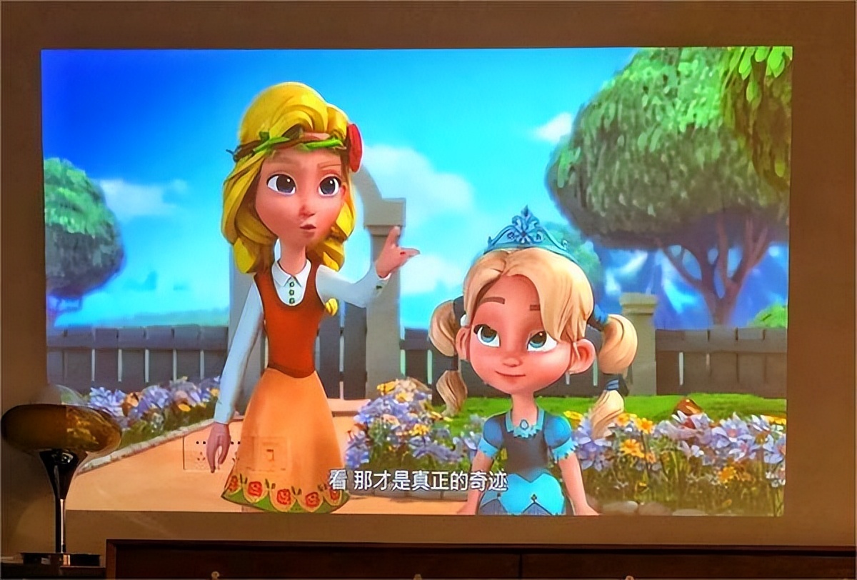 2023当贝d5x投影仪测评,当贝d5x和百元投影仪对比