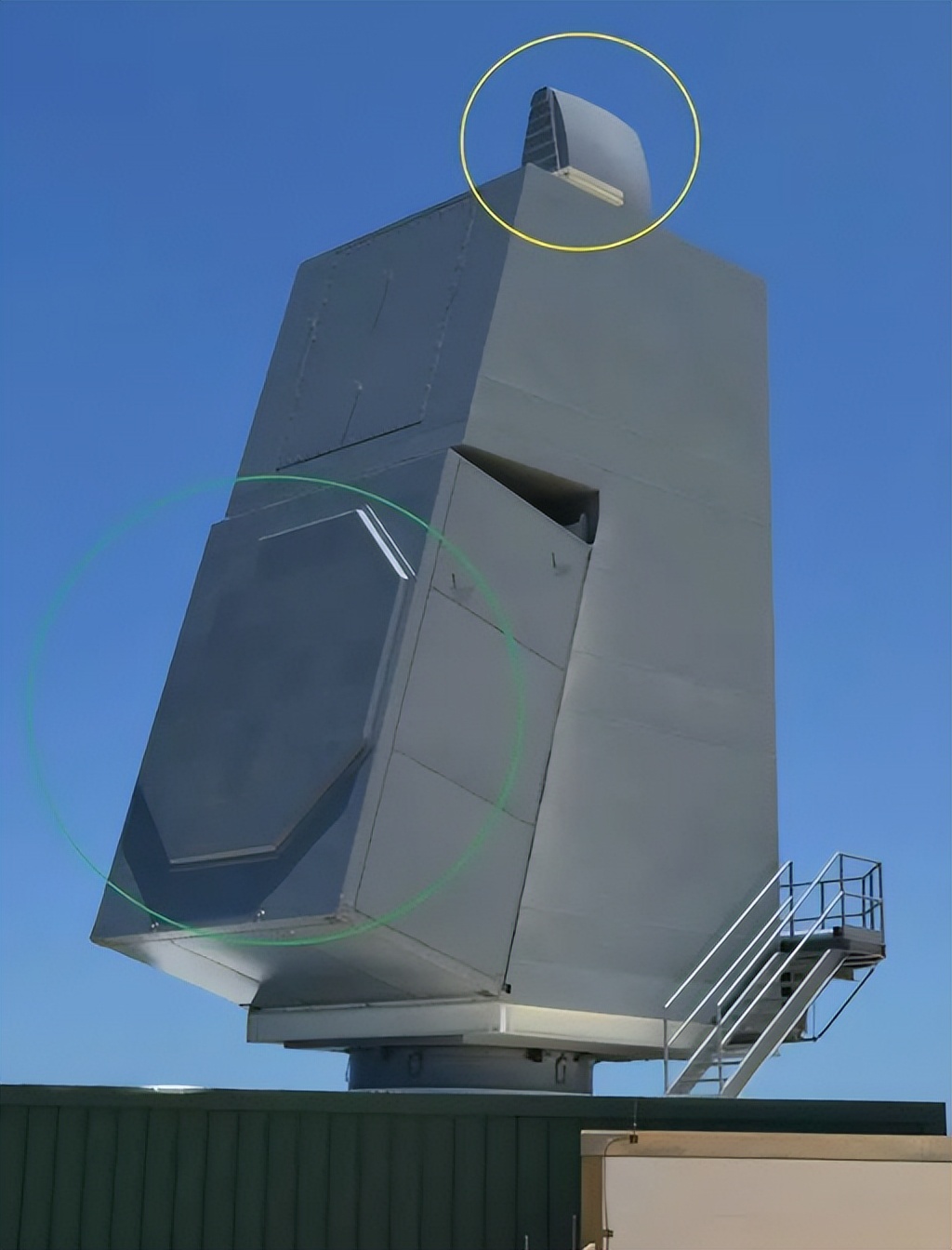 美国阿利伯克3和中国055比较,美国伯克级驱逐舰和055哪个强